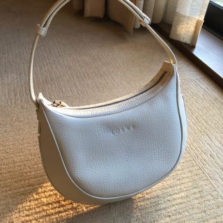 ロエベ(LOEWE)の【しろくま様ご購入予約済】《LOEWE》ハンド/ショルダーバッグ Cream(ハンドバッグ)