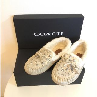 コーチ(COACH)のcoach スタッズ モカシン ゴールド コーチ 星 スター(スリッポン/モカシン)