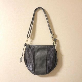 サック(SAC)の【未使用】SAC ラメ メタリック　ショルダーバッグ(ショルダーバッグ)