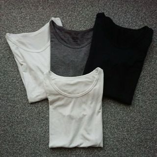 ユニクロ(UNIQLO)のユニクロ ヒートテック 140 セット (長袖 3枚 半袖 1枚 ) 【中古】(下着)