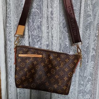 ルイヴィトン(LOUIS VUITTON)のルイヴィトン　ショルダーバッグ(ショルダーバッグ)