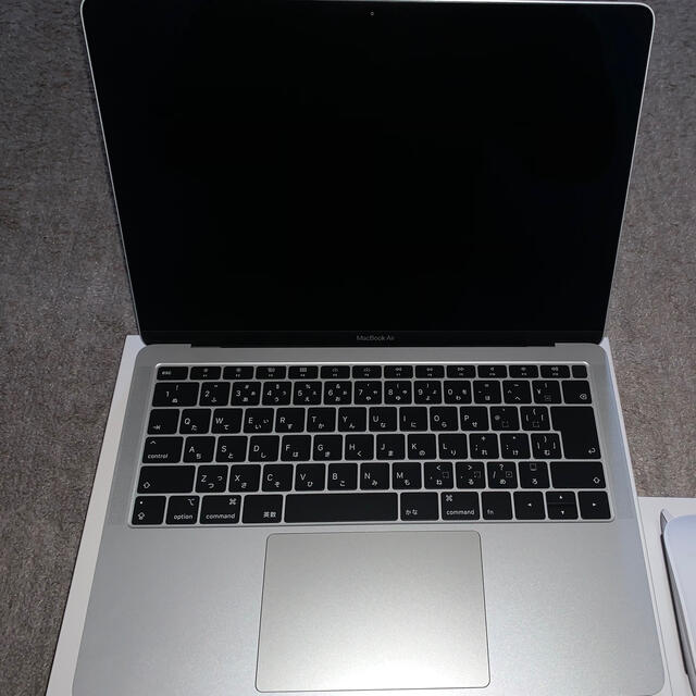 Apple MacBook Air 13インチ　2018