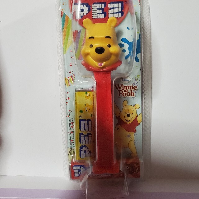 PEZ(ペッツ)くまのプーさん 賞味期限切れ エンタメ/ホビーのおもちゃ/ぬいぐるみ(キャラクターグッズ)の商品写真