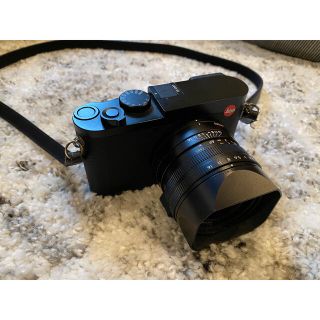 ライカ(LEICA)のライカQ2 Leica Q2 専用ケース レンズフィルター付き(コンパクトデジタルカメラ)