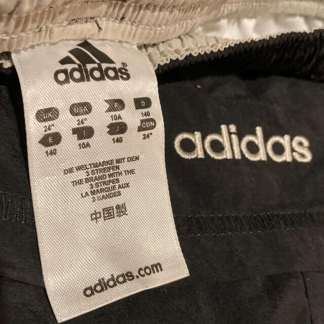 adidas(アディダス)のアディダス　adidas 水着トランクス　140 黒 キッズ/ベビー/マタニティのキッズ服男の子用(90cm~)(水着)の商品写真