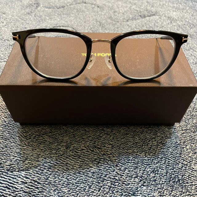 TOM FORD(トムフォード)のトムフォードメガネ　TF5612-B 001 メンズのファッション小物(サングラス/メガネ)の商品写真