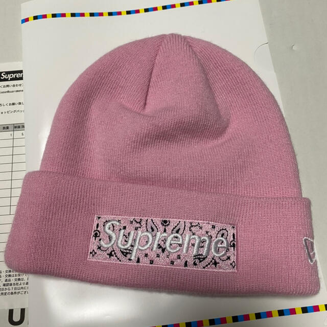 Supreme(シュプリーム)のSupreme Bandana Box Logo Beanie Pink メンズの帽子(ニット帽/ビーニー)の商品写真