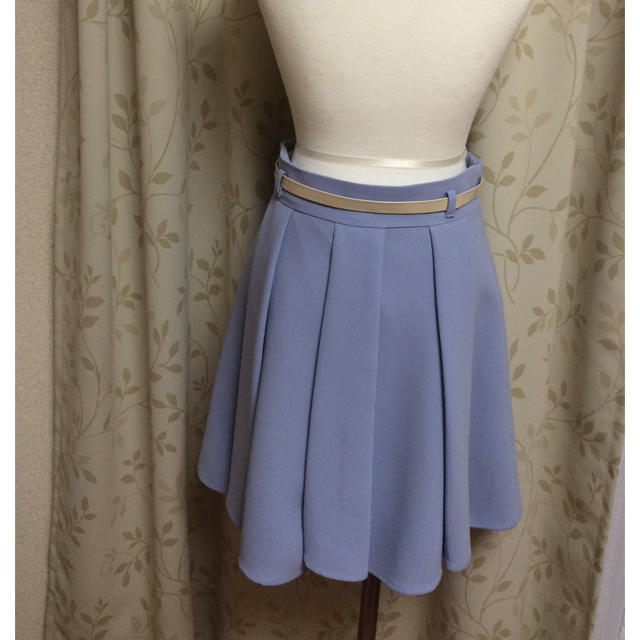 ASTORIA ODIER(アストリアオディール)のベルト付き スカート レディースのスカート(ひざ丈スカート)の商品写真