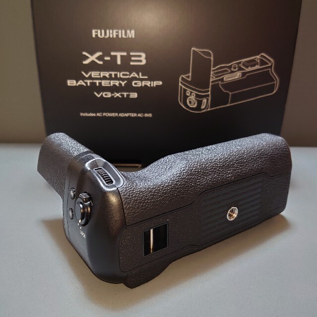 富士フイルム(フジフイルム)のX-T3用 バッテリーグリップ VG-XT3 スマホ/家電/カメラのカメラ(ミラーレス一眼)の商品写真