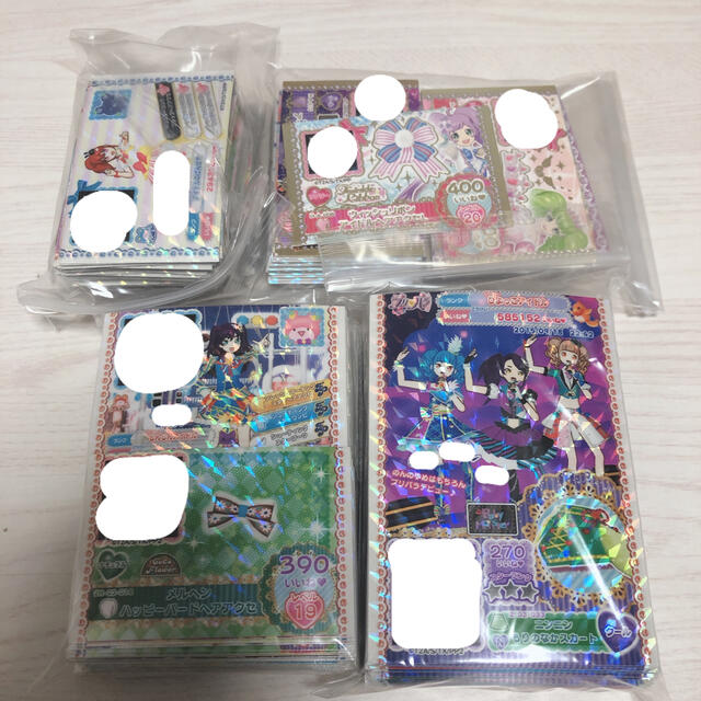 プリパラ  プリチャン  トモチケ  100枚以上 エンタメ/ホビーのアニメグッズ(カード)の商品写真