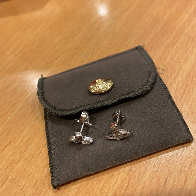 Vivienne Westwood(ヴィヴィアンウエストウッド)の⭕️お値下げ【VIVIENNE WESTWOOD  OSLO ピアス　シルバー】 メンズのアクセサリー(ピアス(両耳用))の商品写真