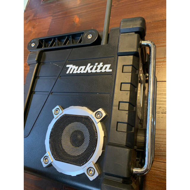 Makita(マキタ)のマキタ現場ラジオ　MR103 スマホ/家電/カメラのオーディオ機器(ラジオ)の商品写真