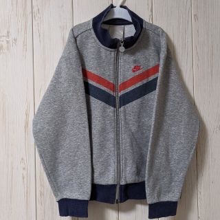 ナイキ(NIKE)のNIKE ナイキ ジャージ 　キッズ　グレー120-130(ジャケット/上着)