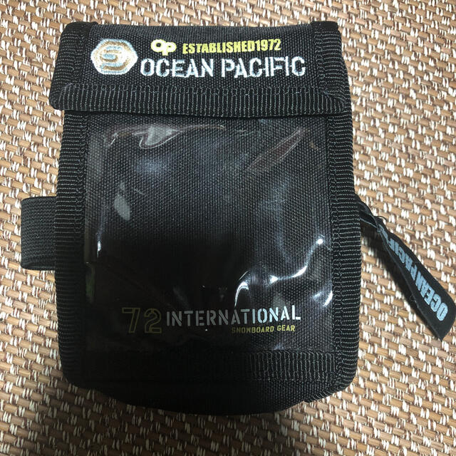 OCEAN PACIFIC(オーシャンパシフィック)のリフト券ホルダー スポーツ/アウトドアのスキー(その他)の商品写真