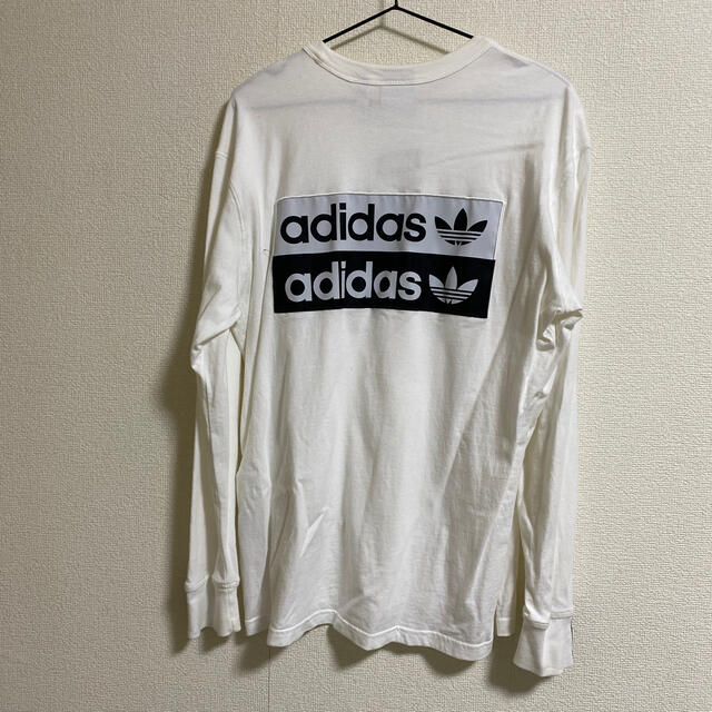 adidas(アディダス)のアディダス　ロンT レディースのトップス(Tシャツ(長袖/七分))の商品写真