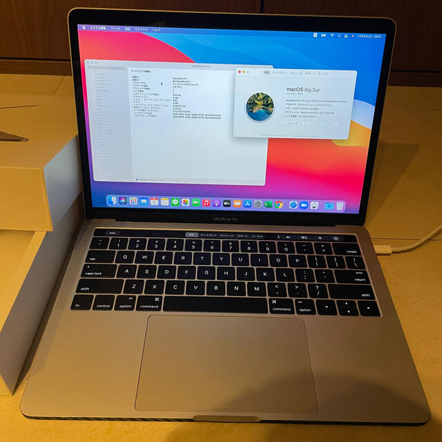 Apple(アップル)のMacBookPro 13インチ 8GB SSD256GB Touch Bar スマホ/家電/カメラのPC/タブレット(ノートPC)の商品写真
