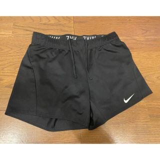 ナイキ(NIKE)の中古NIKEショートパンツBLACK(ショートパンツ)