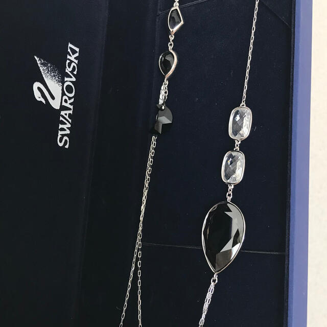 SWAROVSKI(スワロフスキー)のお値下げ　スワロフスキー　ネックレス レディースのアクセサリー(ネックレス)の商品写真