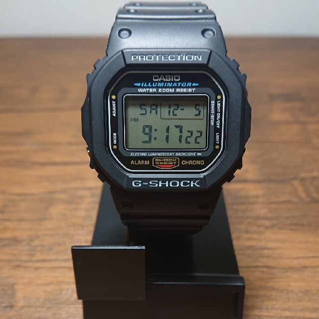 美品 カシオ ジーショック DW-5600E