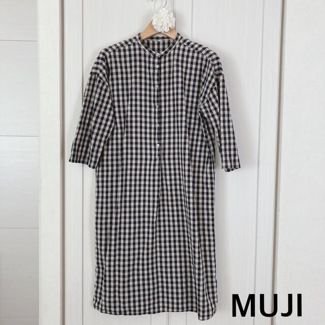 MUJI (無印良品)(ムジルシリョウヒン)の美品　MUJI 無印良品　前開き　ルームウェア　M チェック柄 レディースのルームウェア/パジャマ(ルームウェア)の商品写真