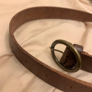クリスプ(Crisp)のCrisp round buckle leather belt(ベルト)