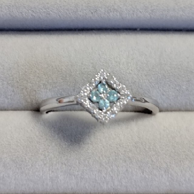 あや様専用K18WGダイヤモンド×トルマリンスクエアリング レディースのアクセサリー(リング(指輪))の商品写真