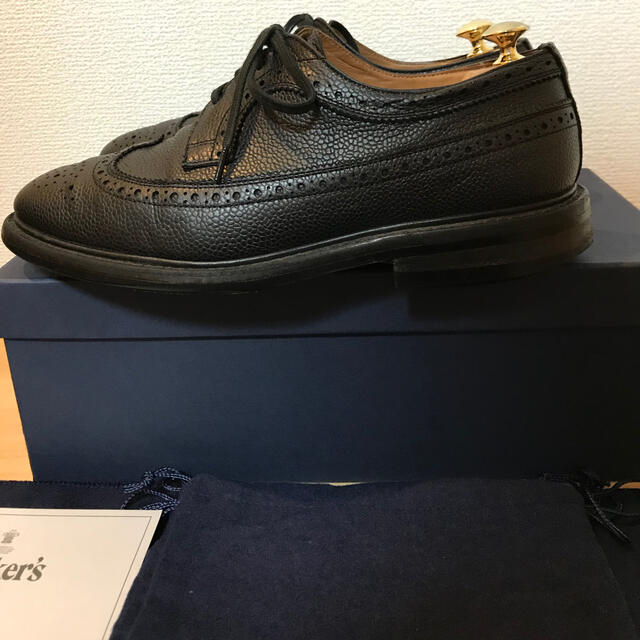 Trickers(トリッカーズ)の【廃盤】Tricker’s ロングウイングチップ UK8.5(26.5㎝) メンズの靴/シューズ(ドレス/ビジネス)の商品写真