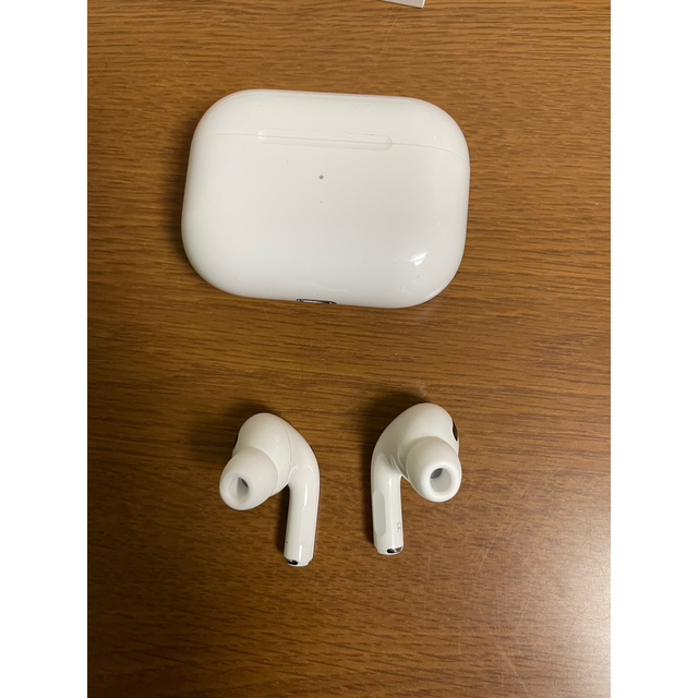 Apple(アップル)のairpods pro スマホ/家電/カメラのオーディオ機器(ヘッドフォン/イヤフォン)の商品写真