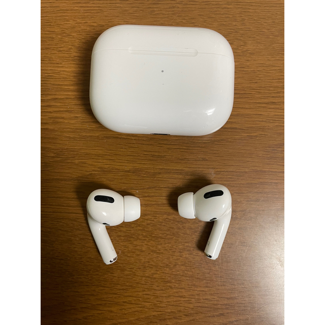 Apple(アップル)のairpods pro スマホ/家電/カメラのオーディオ機器(ヘッドフォン/イヤフォン)の商品写真