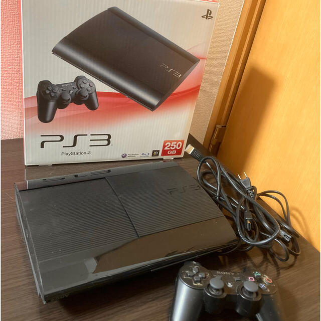 PlayStation3(プレイステーション3)の「abc様専用」PS3本体 コントローラー付き エンタメ/ホビーのゲームソフト/ゲーム機本体(家庭用ゲーム機本体)の商品写真