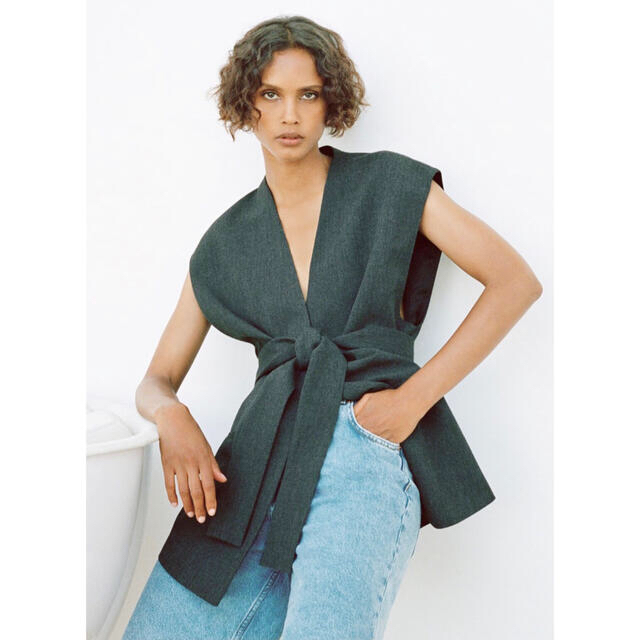 ZARA - 茶 様*2020AWザラZARAベルト付きベストM-L ZARA - 茶 様*2020AWザラZARAベルト付きベストM-L