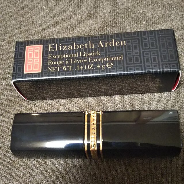 Elizabeth Arden(エリザベスアーデン)の新品未使用 Elizabeth Arden 口紅 ブラウン系 コスメ/美容のベースメイク/化粧品(口紅)の商品写真