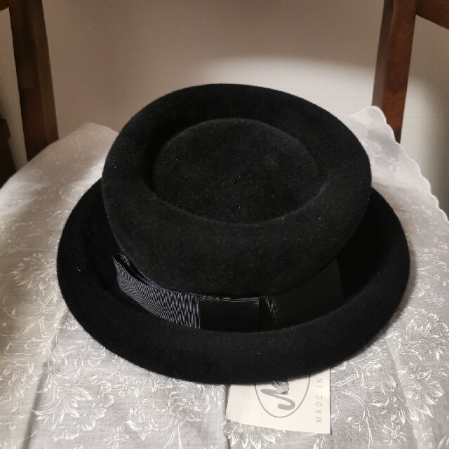 Vivienne Westwood(ヴィヴィアンウエストウッド)の新品未使用Marila イギリス製帽子 キッズ/ベビー/マタニティのこども用ファッション小物(帽子)の商品写真
