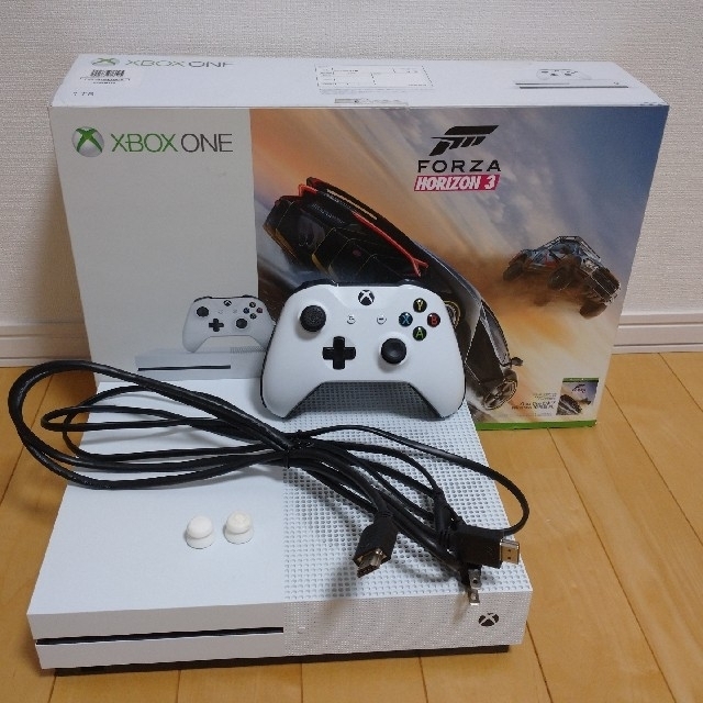 Xbox(エックスボックス)のXbox one s 1TB HORIZON3同梱版 美品 エンタメ/ホビーのゲームソフト/ゲーム機本体(家庭用ゲーム機本体)の商品写真