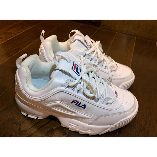 FILA スニーカー