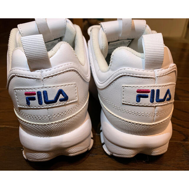 FILA スニーカー