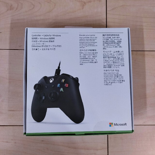 Xbox(エックスボックス)のマイクロソフト XBOX PC ゲームコントローラー 4N6-00003  エンタメ/ホビーのゲームソフト/ゲーム機本体(その他)の商品写真