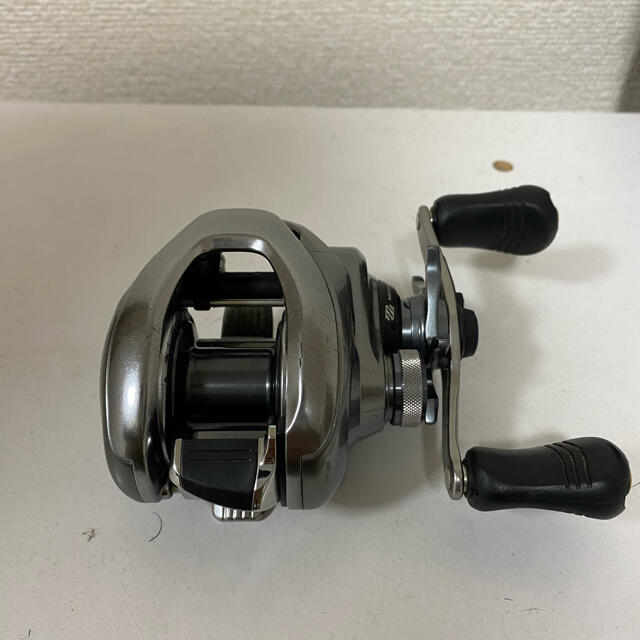 SHIMANO(シマノ)の15メタニウム　DC HG 右ハンドル スポーツ/アウトドアのフィッシング(リール)の商品写真