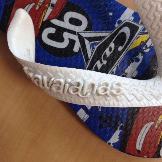 havaianas(ハワイアナス)のハワイアナス カーズ サンダル★ キッズ/ベビー/マタニティのキッズ靴/シューズ(15cm~)(サンダル)の商品写真