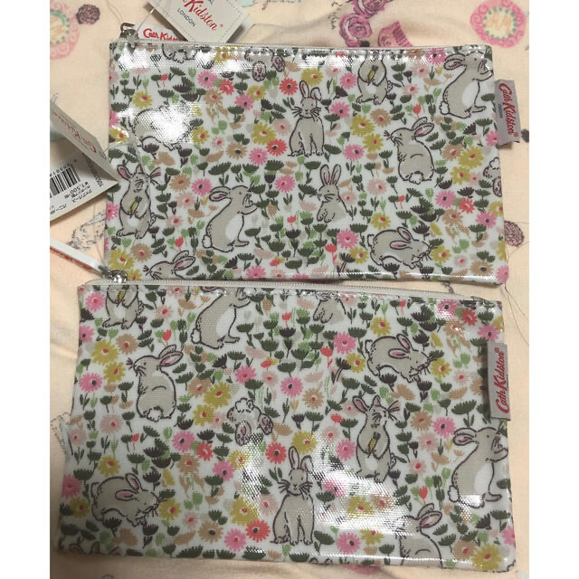 Cath Kidston(キャスキッドソン)の新品⭐️キャスキッドソン⭐️可愛いうさぎポーチ2個セット レディースのファッション小物(ポーチ)の商品写真