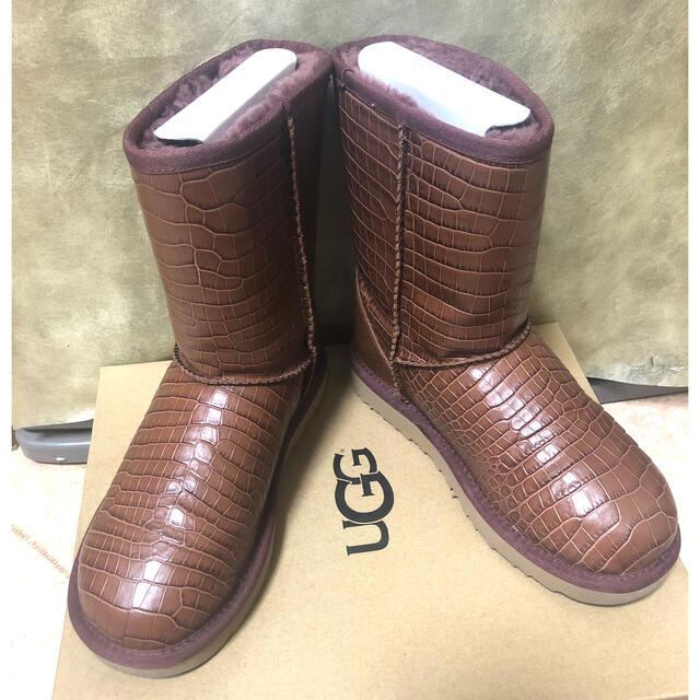 UGG(アグ)のUGG アグ　ムートンブーツ レディースの靴/シューズ(ブーツ)の商品写真