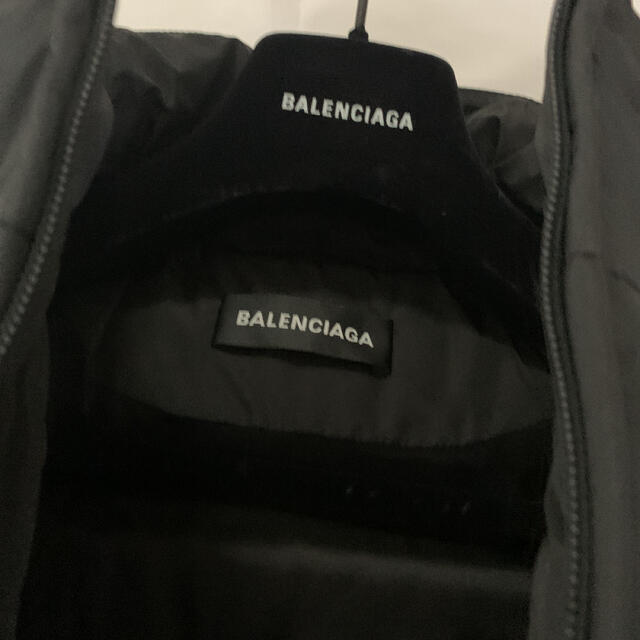 Balenciaga(バレンシアガ)の新品　バレンシアガ　BALENCIAGA ビッグロゴ　ナイロンジャケット メンズのジャケット/アウター(ナイロンジャケット)の商品写真