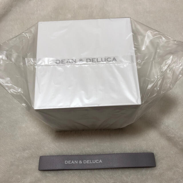 DEAN & DELUCA(ディーンアンドデルーカ)のDEAN&DELUCA 三段重 小 インテリア/住まい/日用品のキッチン/食器(弁当用品)の商品写真