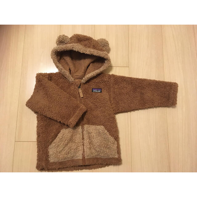 patagonia(パタゴニア)のパタゴニア　クマ　ボア  フリース  キッズ/ベビー/マタニティのベビー服(~85cm)(ジャケット/コート)の商品写真