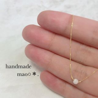 極細チェーン　マザーオブパールネックレス　ハンドメイド　プレゼントに人気(ネックレス)