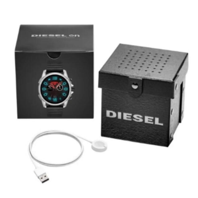 DIESEL(ディーゼル)のディーゼル スマートウォッチ　メンズ DIESEL 腕時計 DZT2008J メンズの時計(腕時計(デジタル))の商品写真