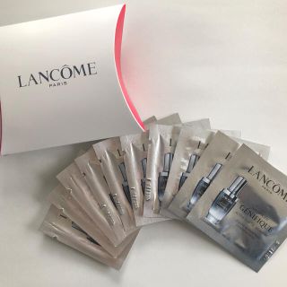 ランコム(LANCOME)の値下げしました　LANCÔME 美容液10袋(箱付き)(美容液)