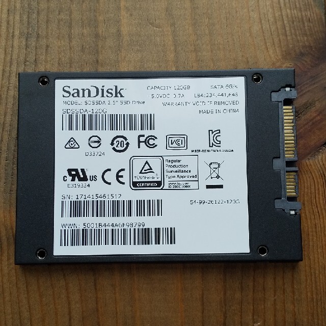 SanDisk(サンディスク)のSanDisk SSD (120GB) スマホ/家電/カメラのPC/タブレット(PCパーツ)の商品写真