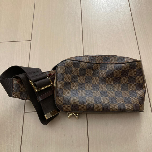 LOUIS VUITTON(ルイヴィトン)のルイビトン　ダミエウエストポーチ レディースのバッグ(ボディバッグ/ウエストポーチ)の商品写真