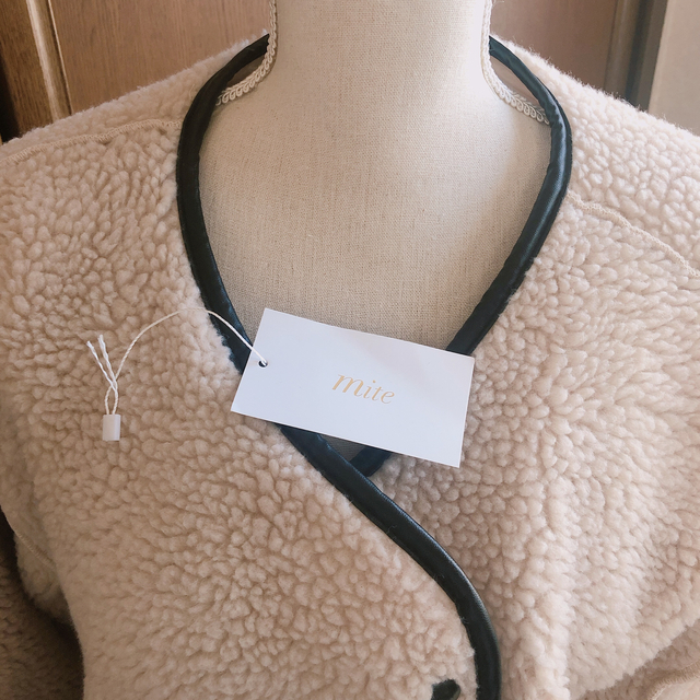 mite ボアコート レディースのジャケット/アウター(毛皮/ファーコート)の商品写真